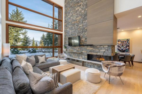 Lakecrest 7 | Upscale & Bright Retreat, Lake & Mountain Views, 5 min Drive to Gondolas